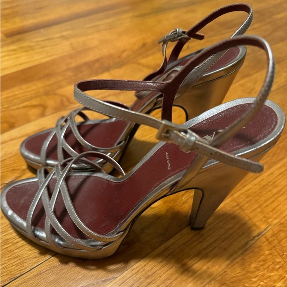 Prada Metallic Ankle Strap Heel - Silver shoes with crossed straps - Picture 2 of 16